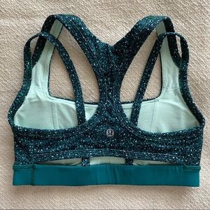 lululemon sports bra